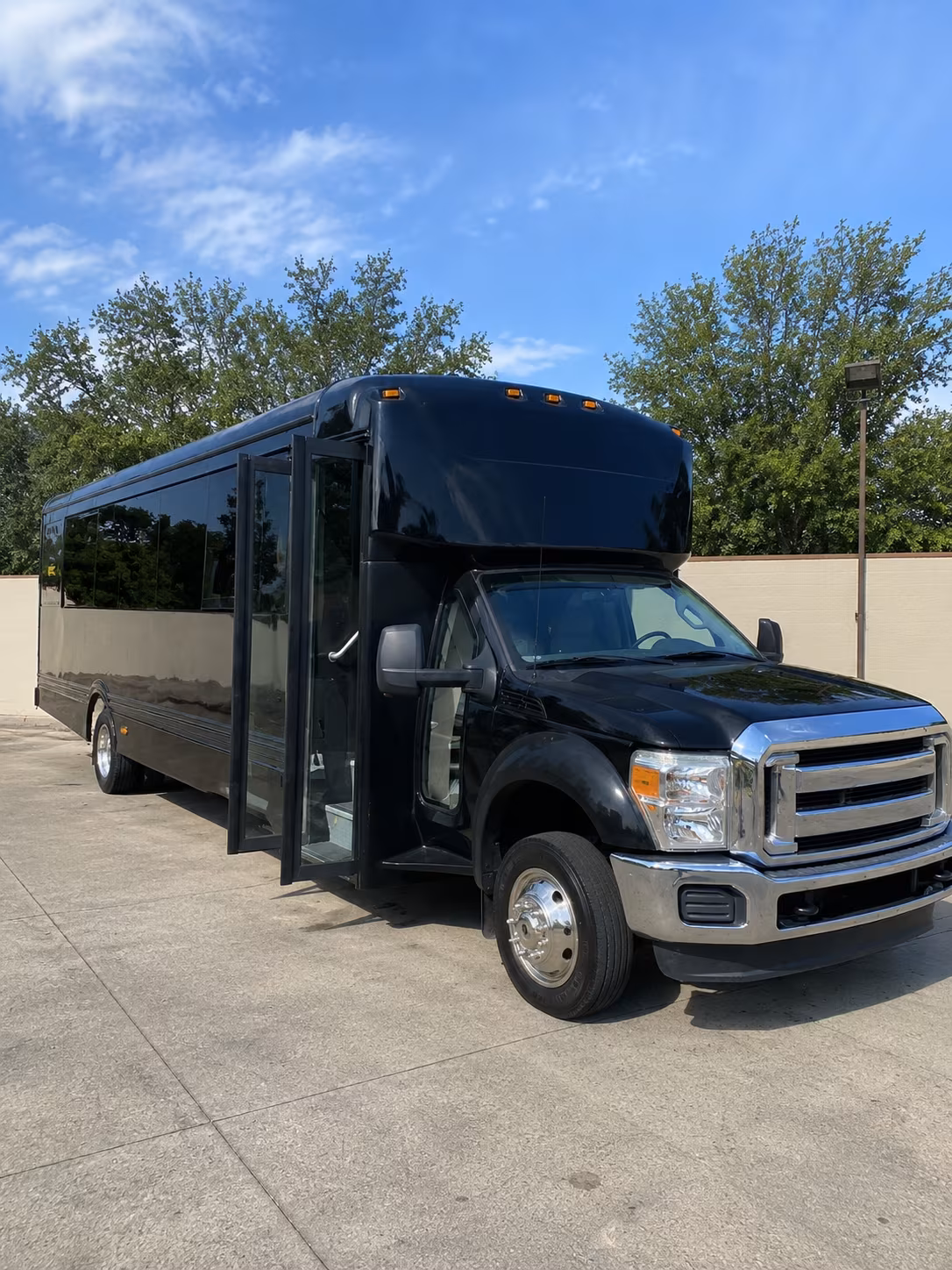 boynton beach 20 passenger party bus