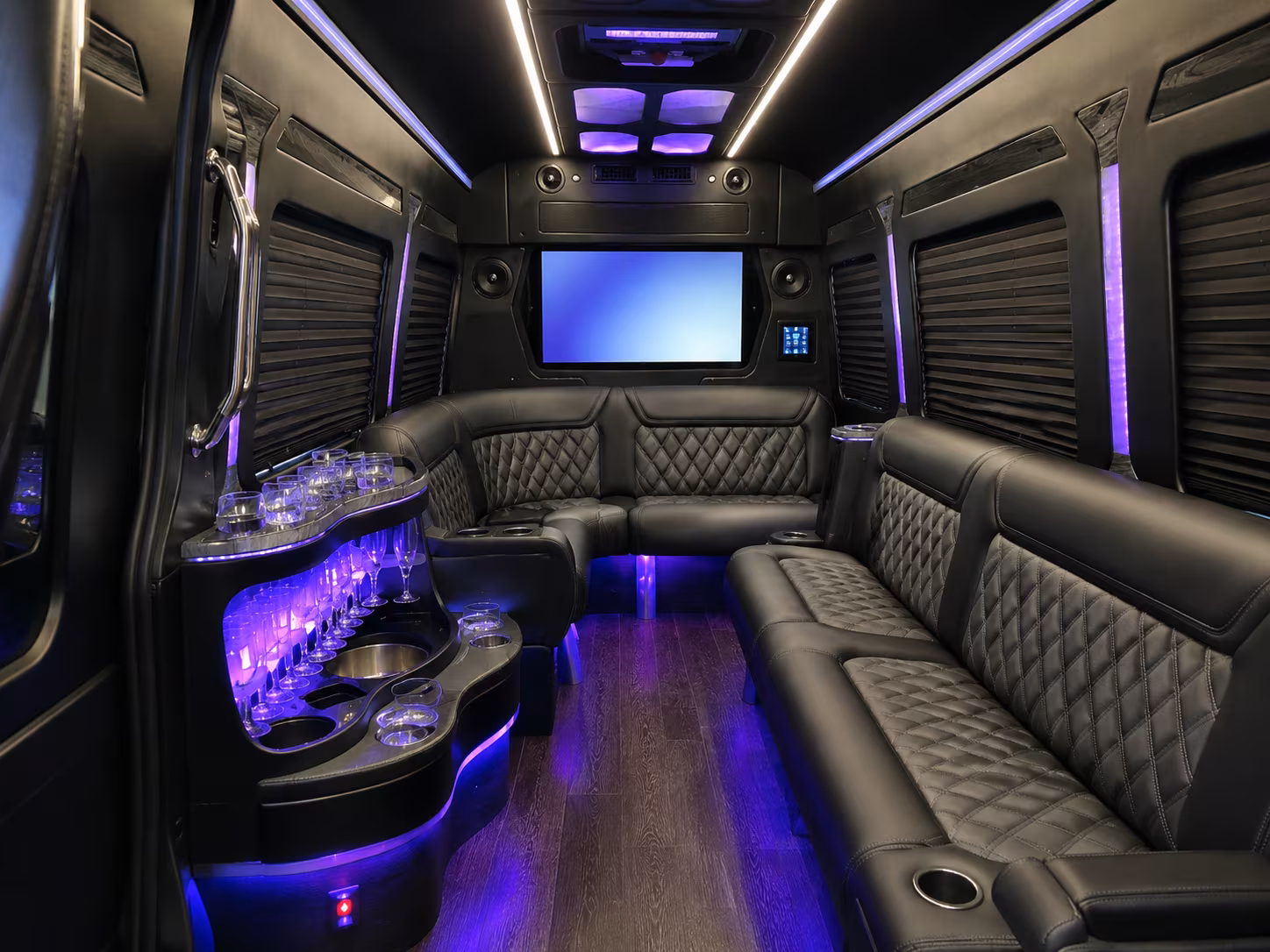 boyntonbeachcoachbuscompany com makes it easy to plan field trips and school group transportation from boynton beach