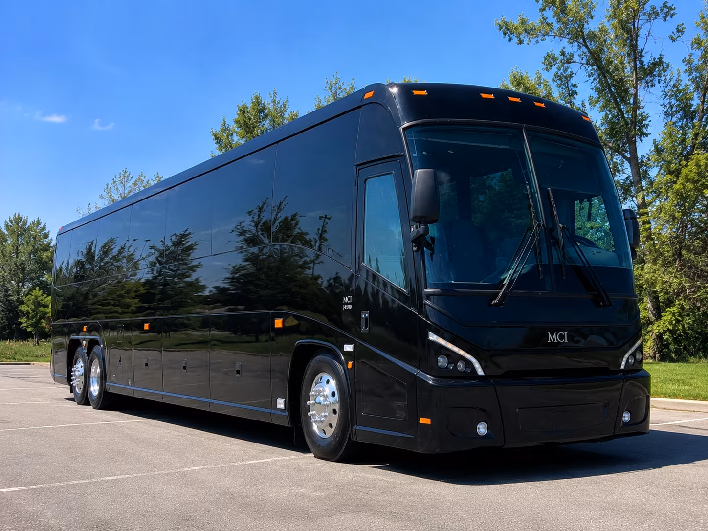 shuttle guests between hotel blocks and your boynton beach venue without the parking headache